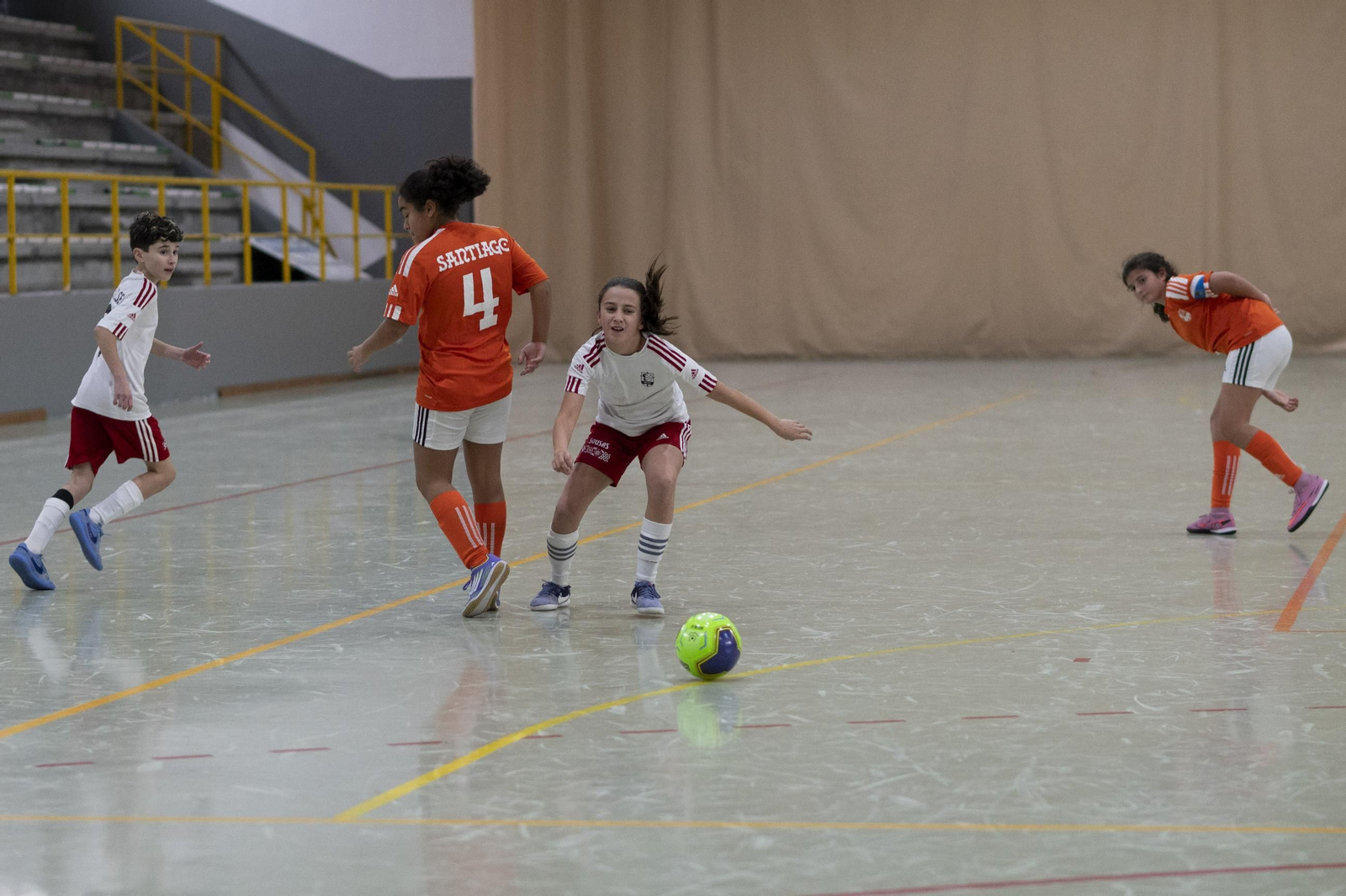Galería | O Carballiño disfruta con el Campeonato de Fútbol Sala de Selecciones Comarcales