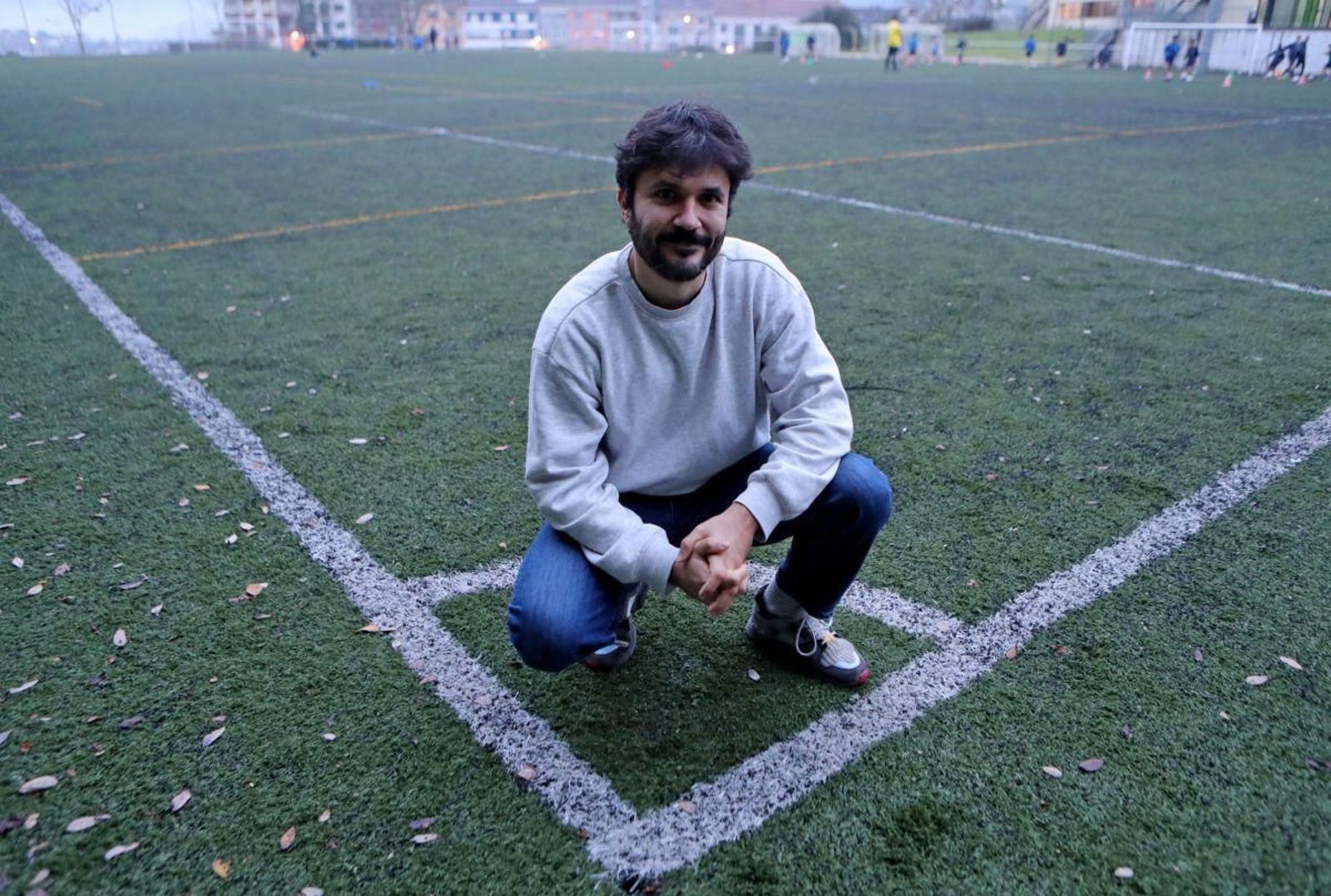 El entrenador macedano Joel Docampo, ayer en el campo de Eiroás.