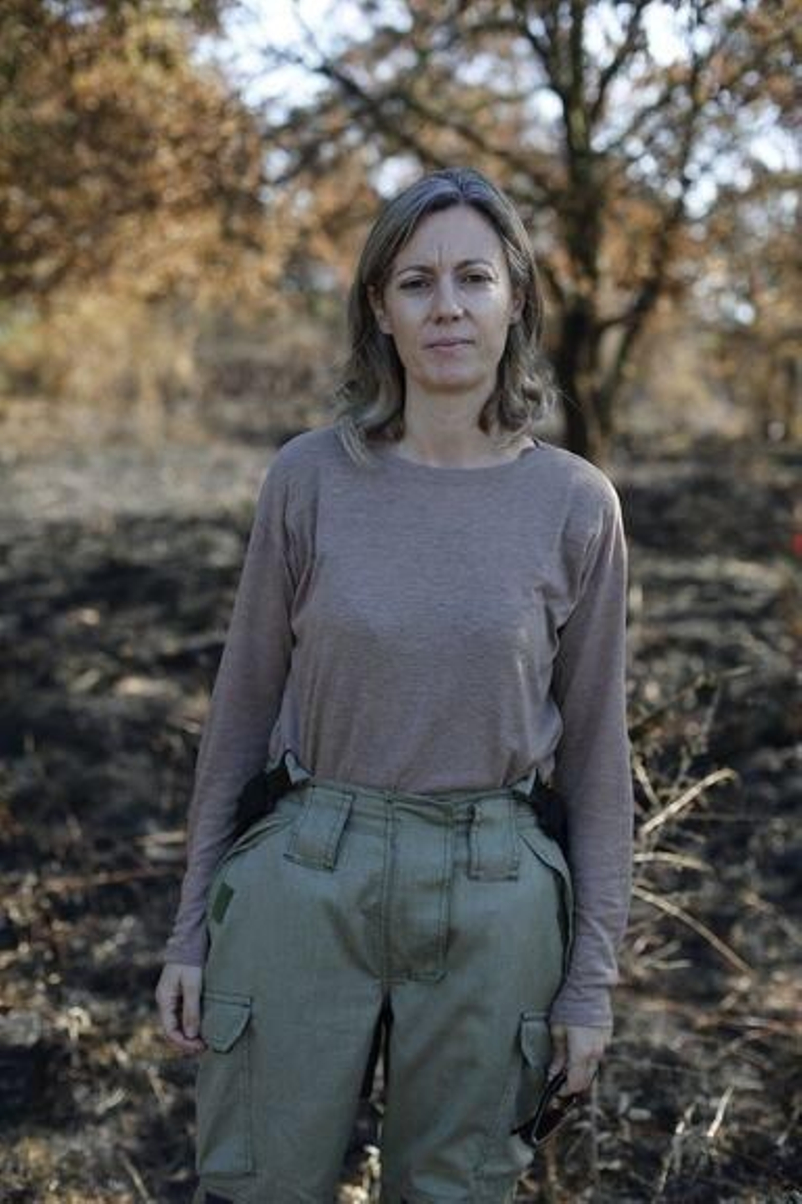 San Cibrao das Viñas. 24/09/2018. Reportaje sobre el trabajo de la brigada  de investigación de incendios forestales en el distrito de Ourense de Medio Rural. En la foto Loreto López.Foto. Xesús Fariñas