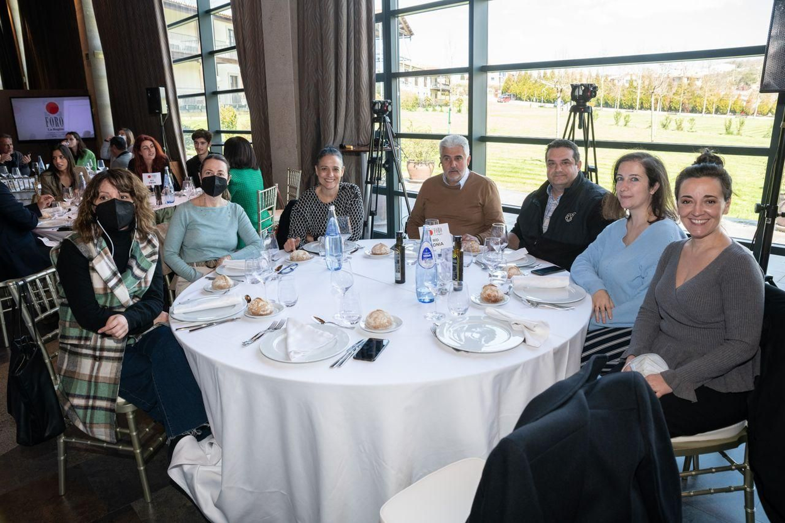 Zoraida Álvarez Pérez, abogada; Sonia Gil Martínez, abogada; Isabel Iglesias Arce, asesora financieira; José Manuel Cabaleiro Ferreiro, de SolChaos S.L.; Diego Manuel Fernández Carnero, autónomo; Pilar Fernández, funcionaria, y Marta Fernández Martínez, jefa del departamento de Publicidad de La Región.