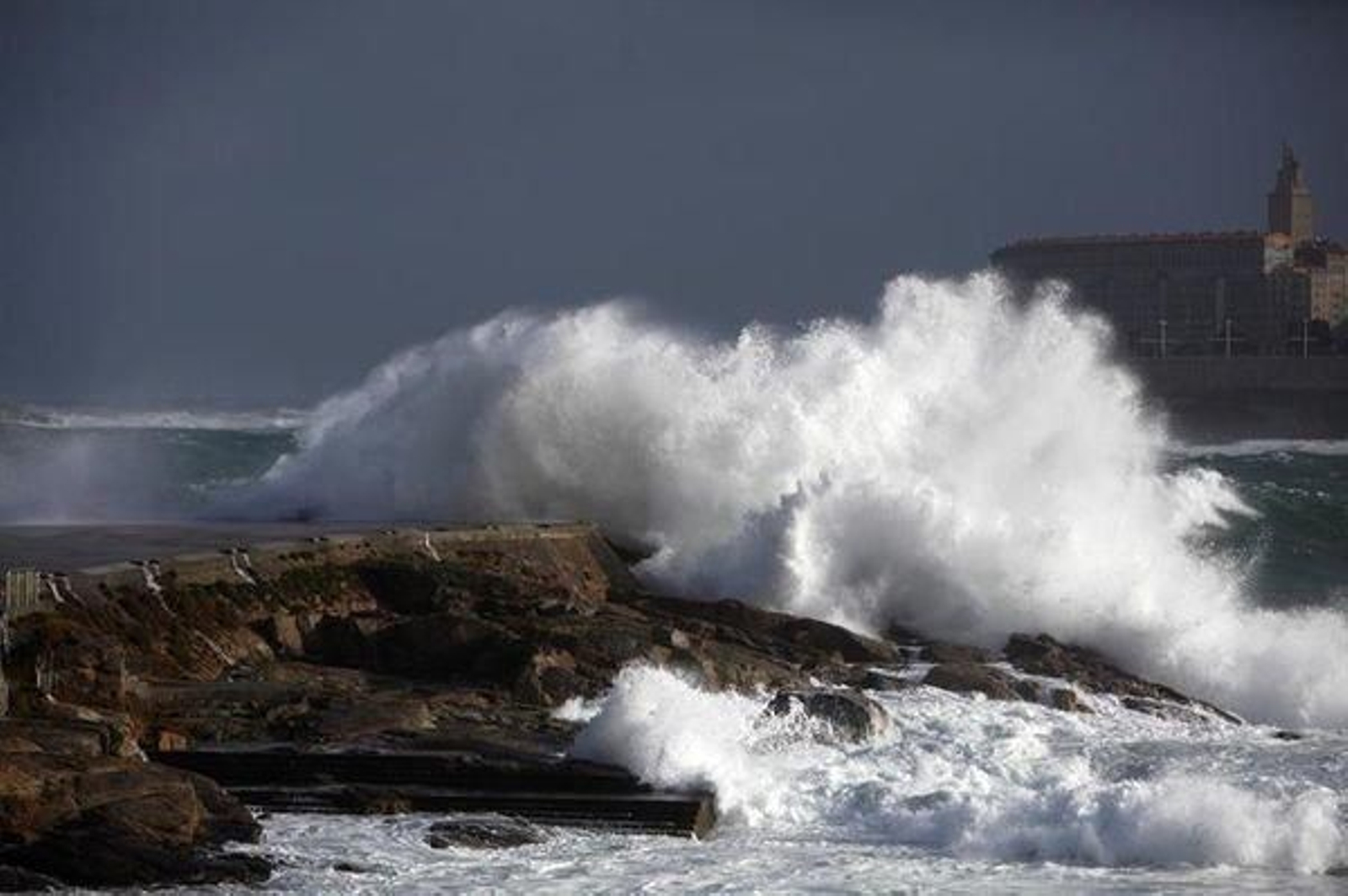 Paseo marítimo de la ciudad herculina.