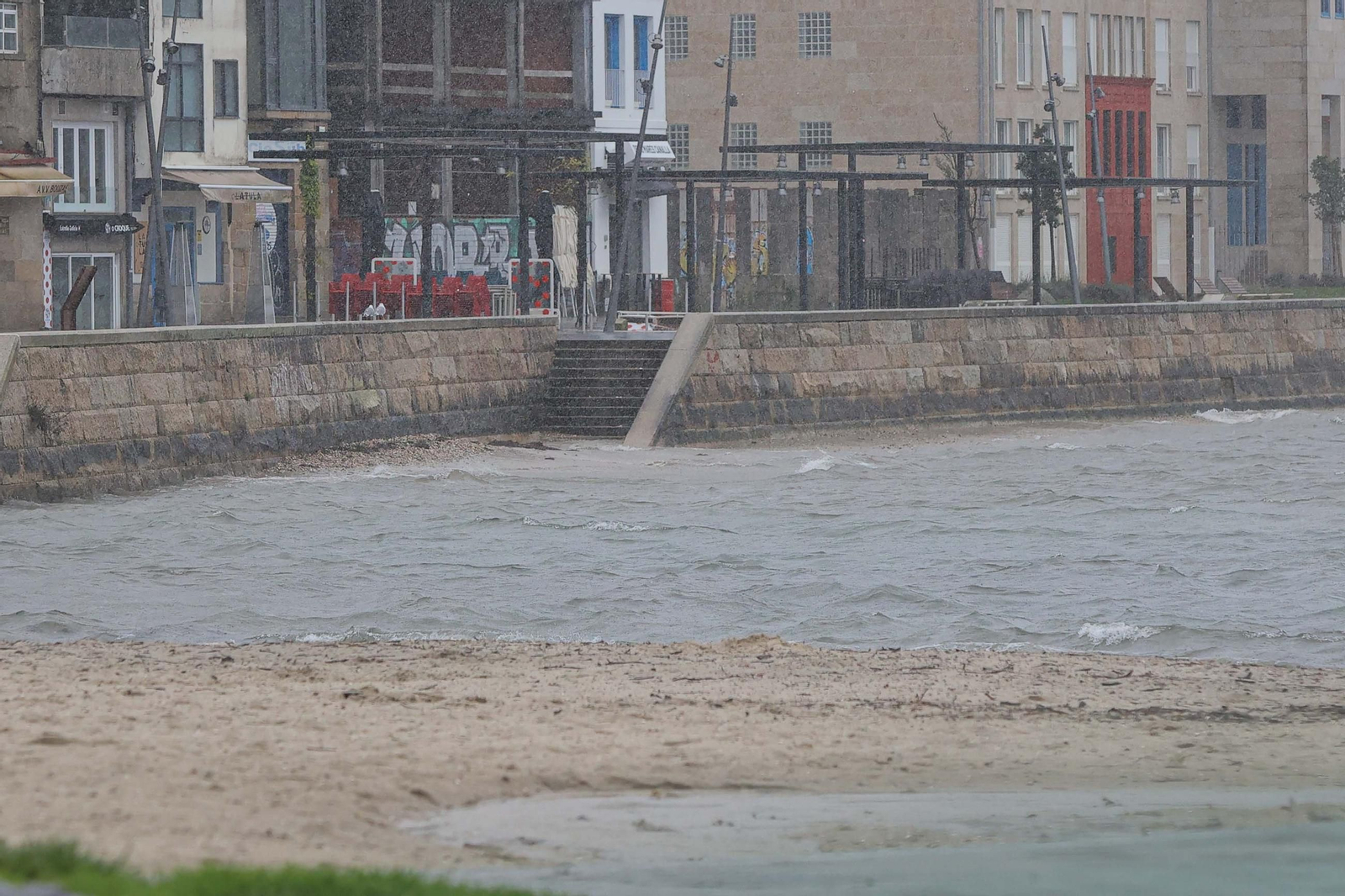 GALERÍA | Los estragos de la borrasca Herminia en Vigo