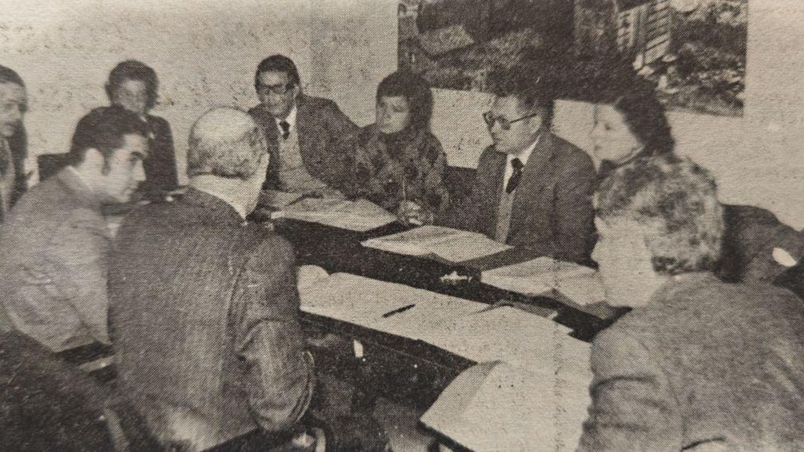 Reunión sobre becas y plazas en la Universidad Laboral.