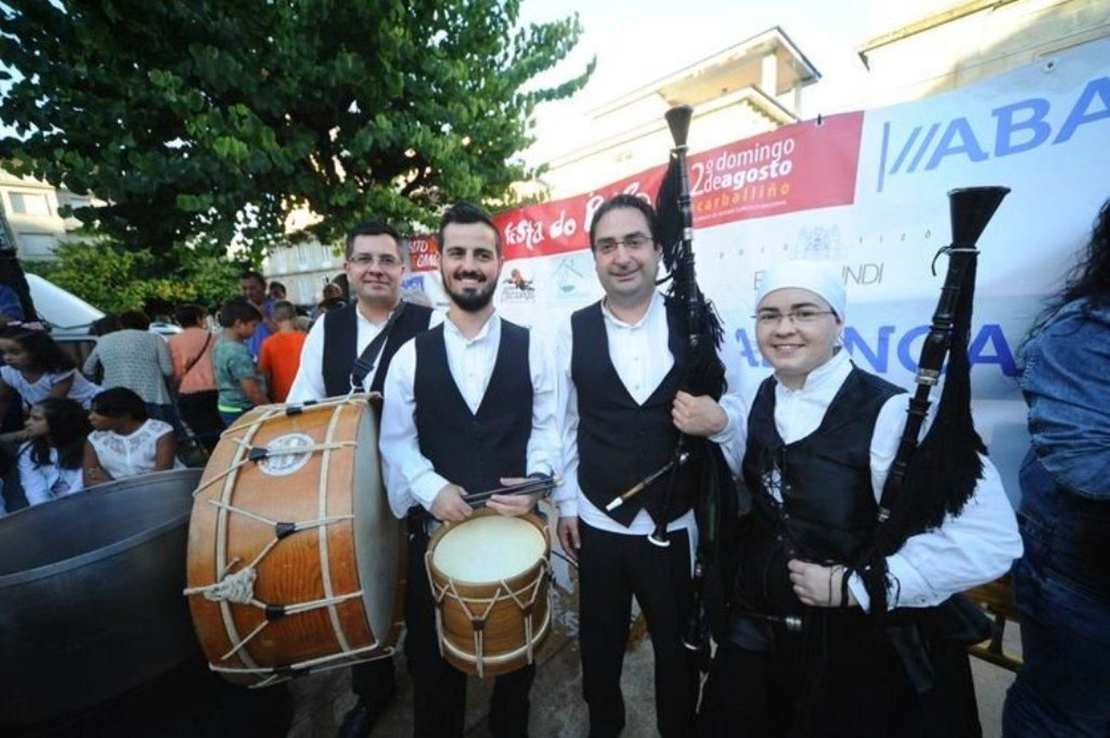 La elaboración de la tapa de pulpo más grande del mundo en Carballino 28