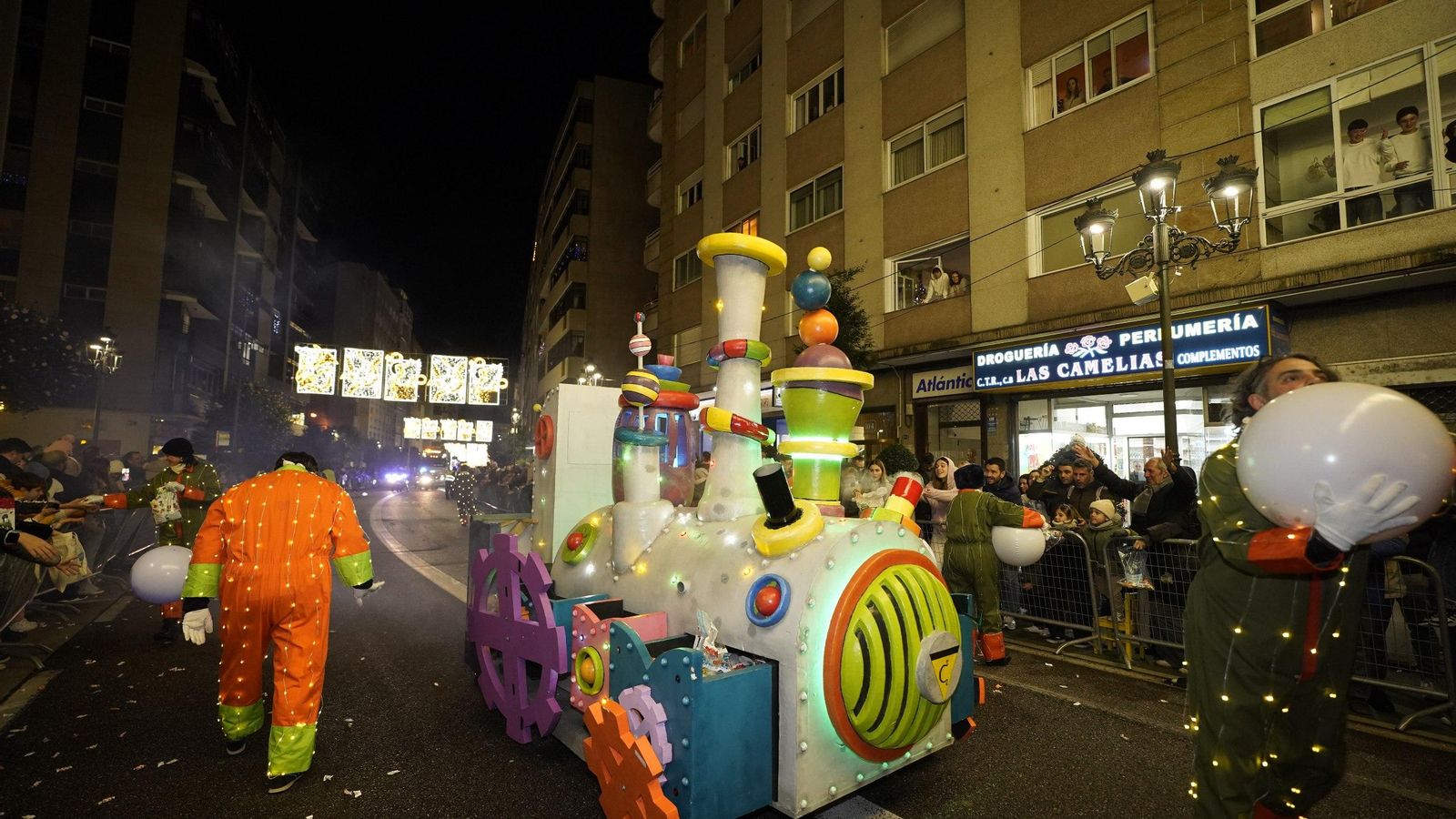 Galería | La Cabalgata de Reyes llena la ciudad de magia