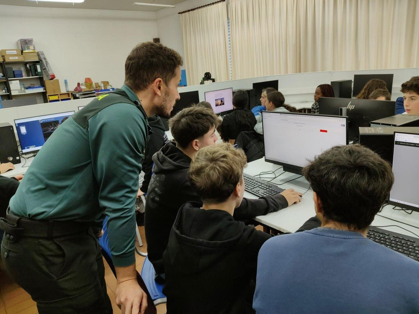 Alumnos del 
Centro Público Integrado José García García de Mende