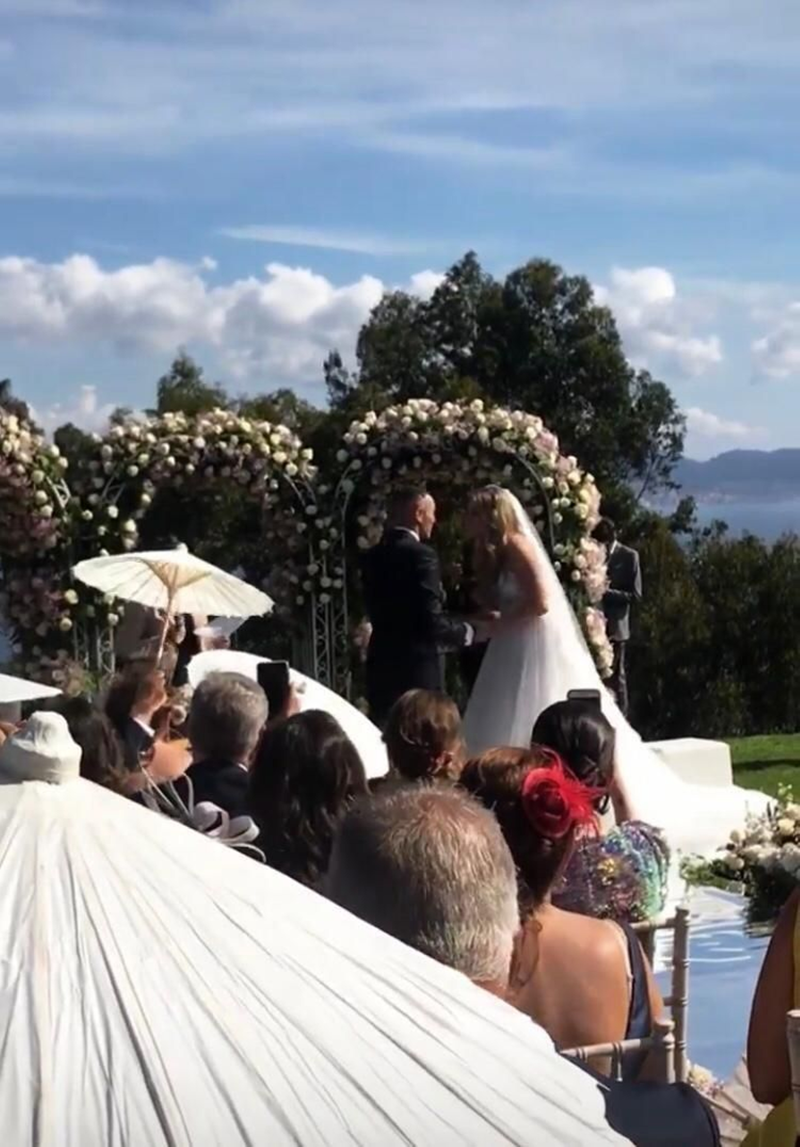 La boda de  Iago Aspas y Jenni Rueda  03