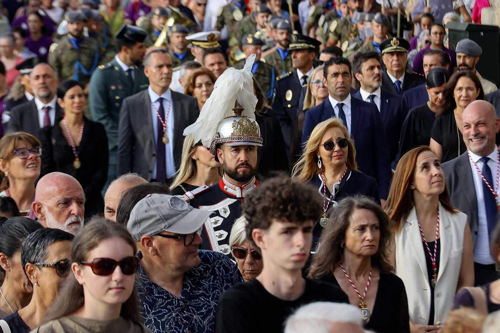 Galería | Misa por el Cristo da Victoria en Vigo y la concurrida procesión