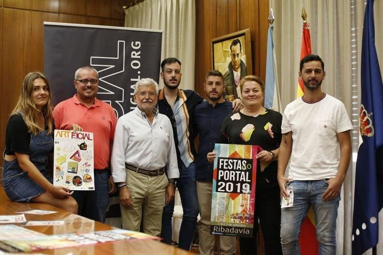 Yolanda Gómez, César Fernández, Rosendo Fernández y organizadores de Arteficial.