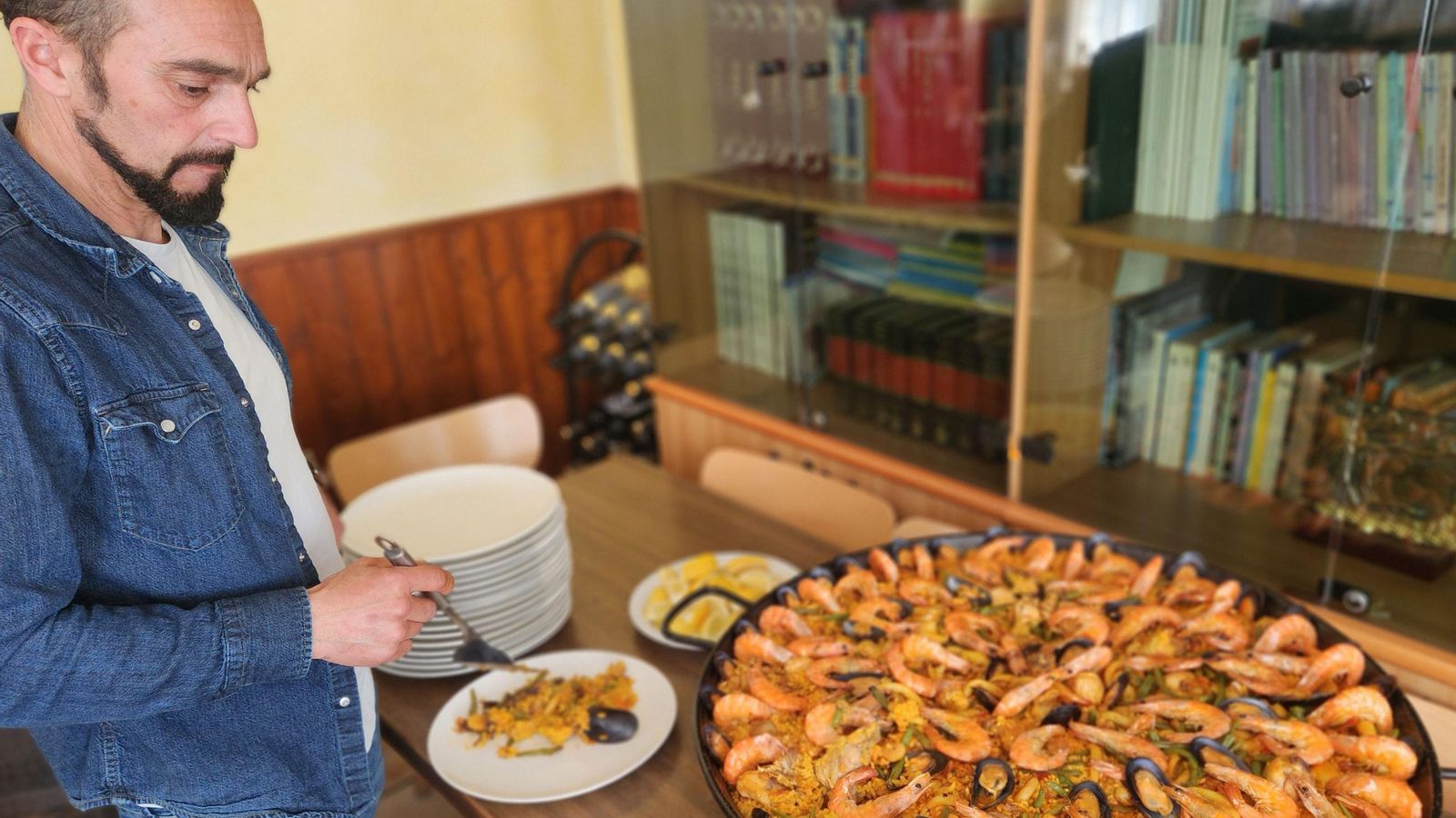 El almuerzo fue a base de paella