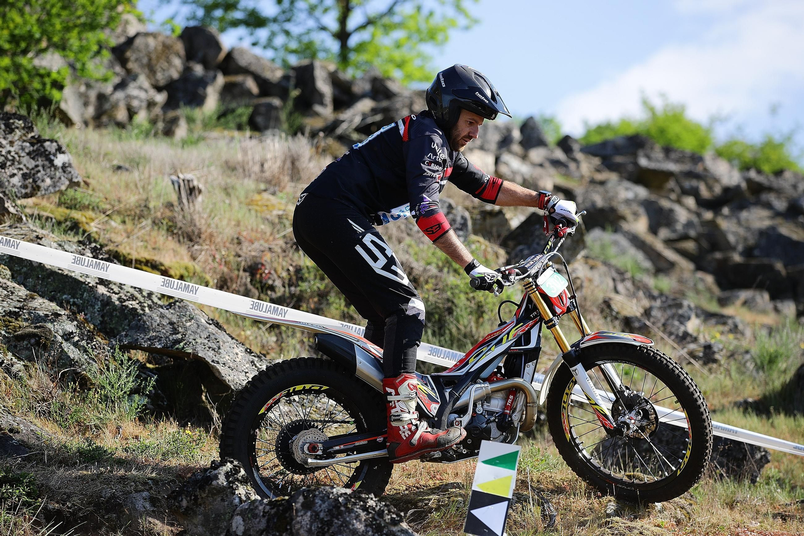 Galería | Así arrancó el Campeonato Gallego de Trial en Vilar de Barrio, en imágenes