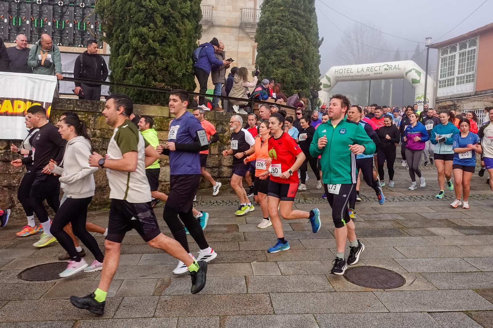 Galería | La carrera contra el cáncer 2026 de Mos reúne a casi 300 atletas