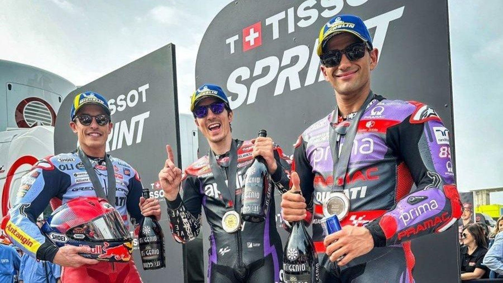 Marc Márquez, Maverick Viñales y Jorge Martín, en el podio de la carrera sprint de MotoGP.