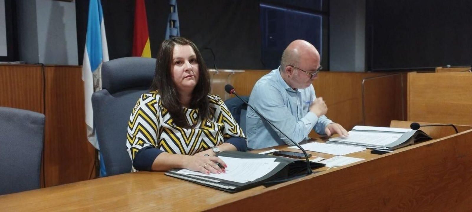 La alcaldesa, Araceli Gestido, en un pleno de Cangas.