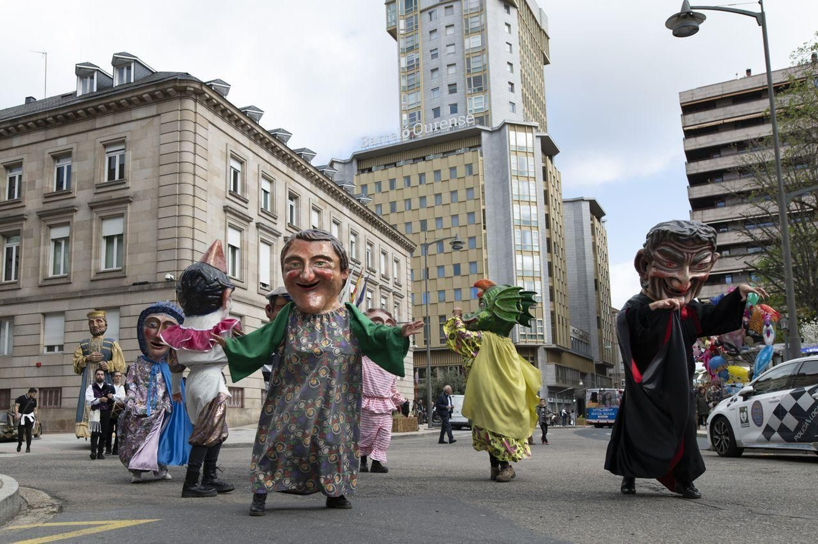 Gigantes y cabezudos