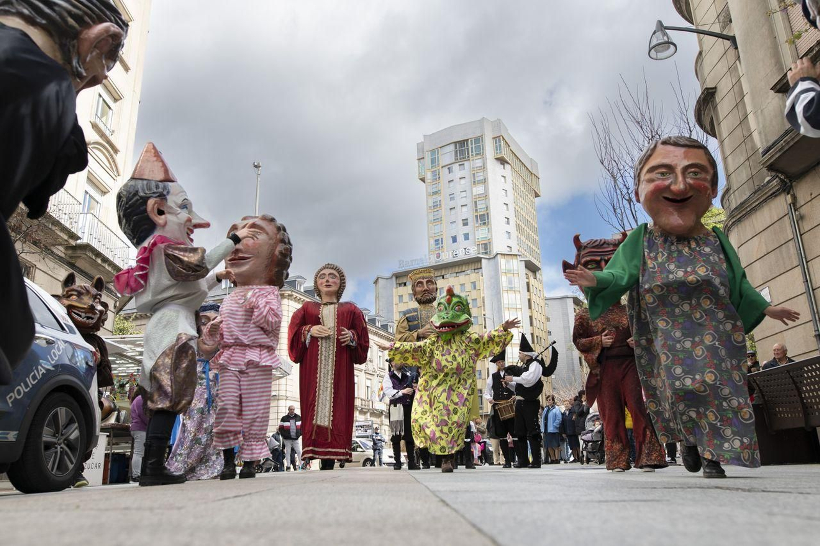 Gigantes y cabezudos