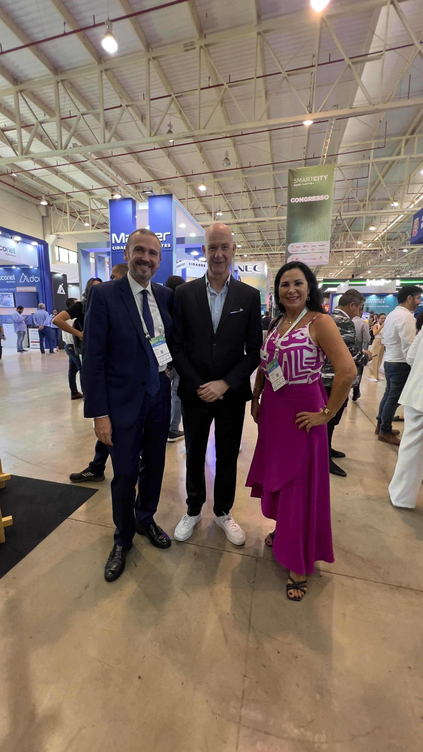 Gonzalo J. Moro, Cónsul Adjunto de España en São paulo, Ricard Zapatero CEO Fira Barcelona, Blanca Hernando Barco Cósnul Honorario de Espana en Curitiba