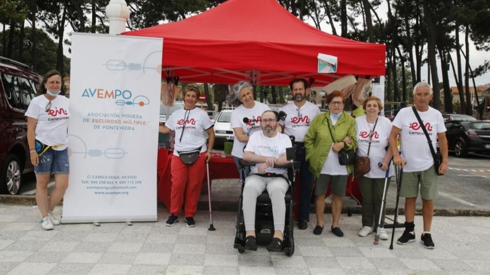 Representantes de la asociación de esclerosis múltiple.