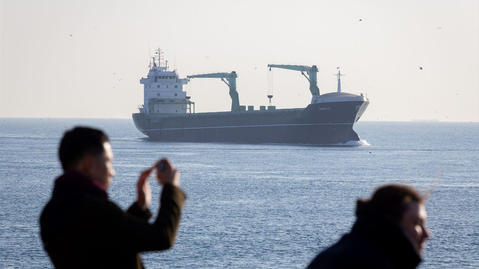 Tráfico marítimo en las proximidades del estrecho de Ormuz.
