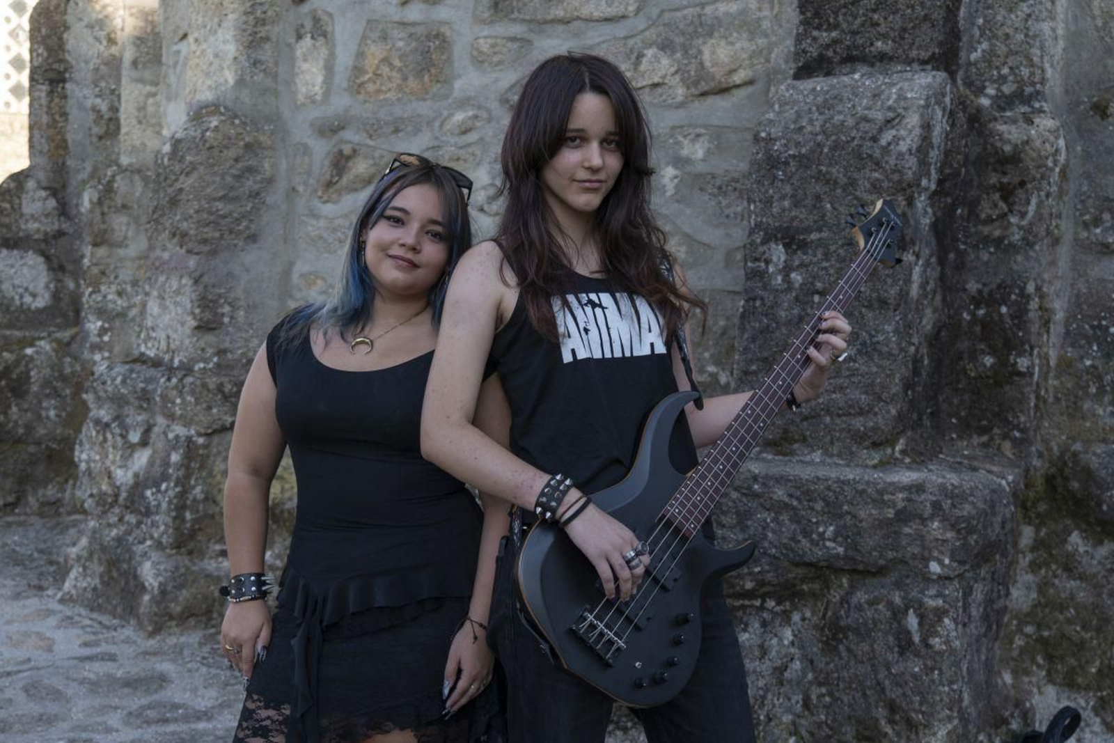 Alicia Collazo y Ángela Simoes antes de su concierto en el ciclo Feito no Carballiño.