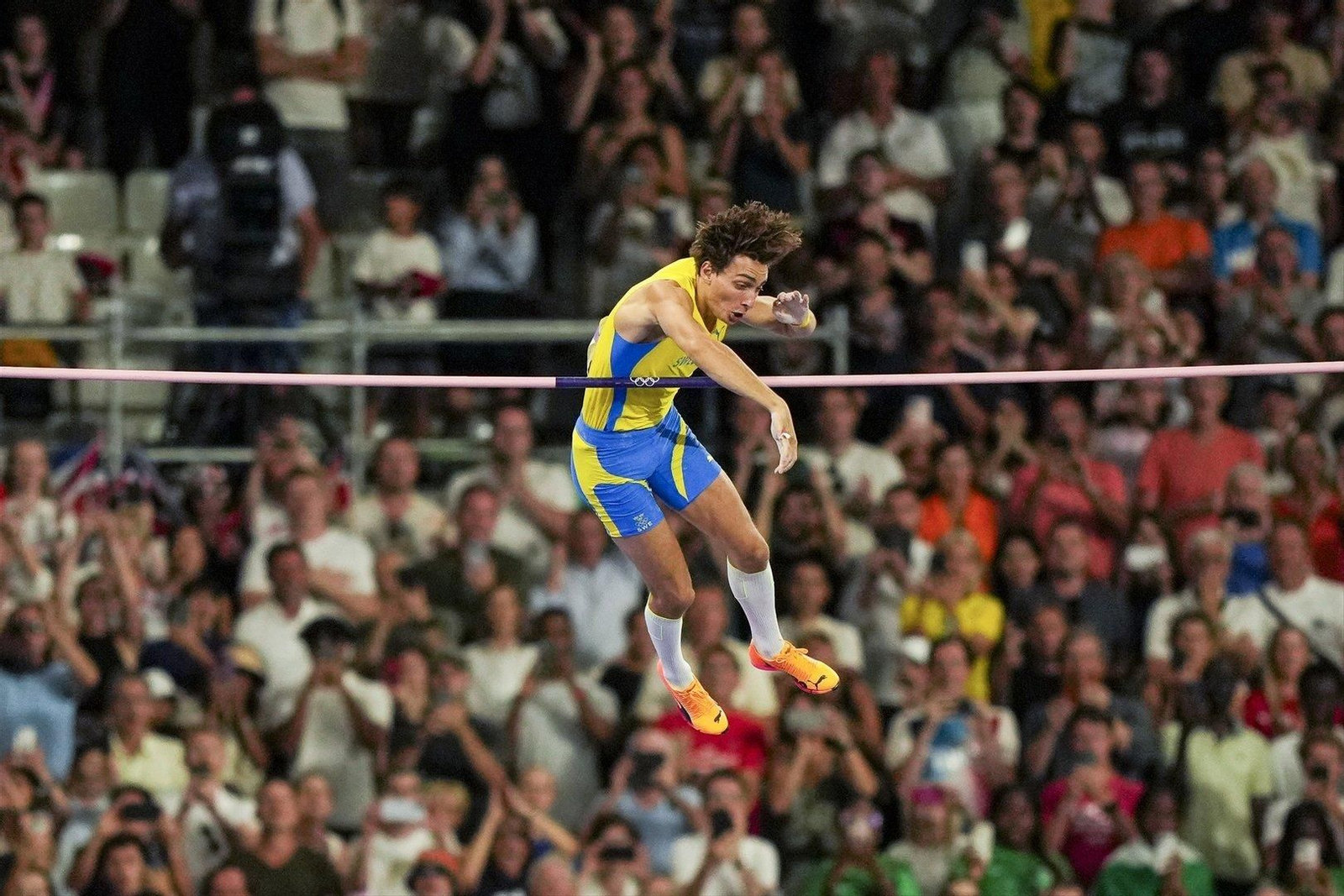 Duplantis logró el oro con un espectacular salto con el batió el récord del mundo. // Europa Press