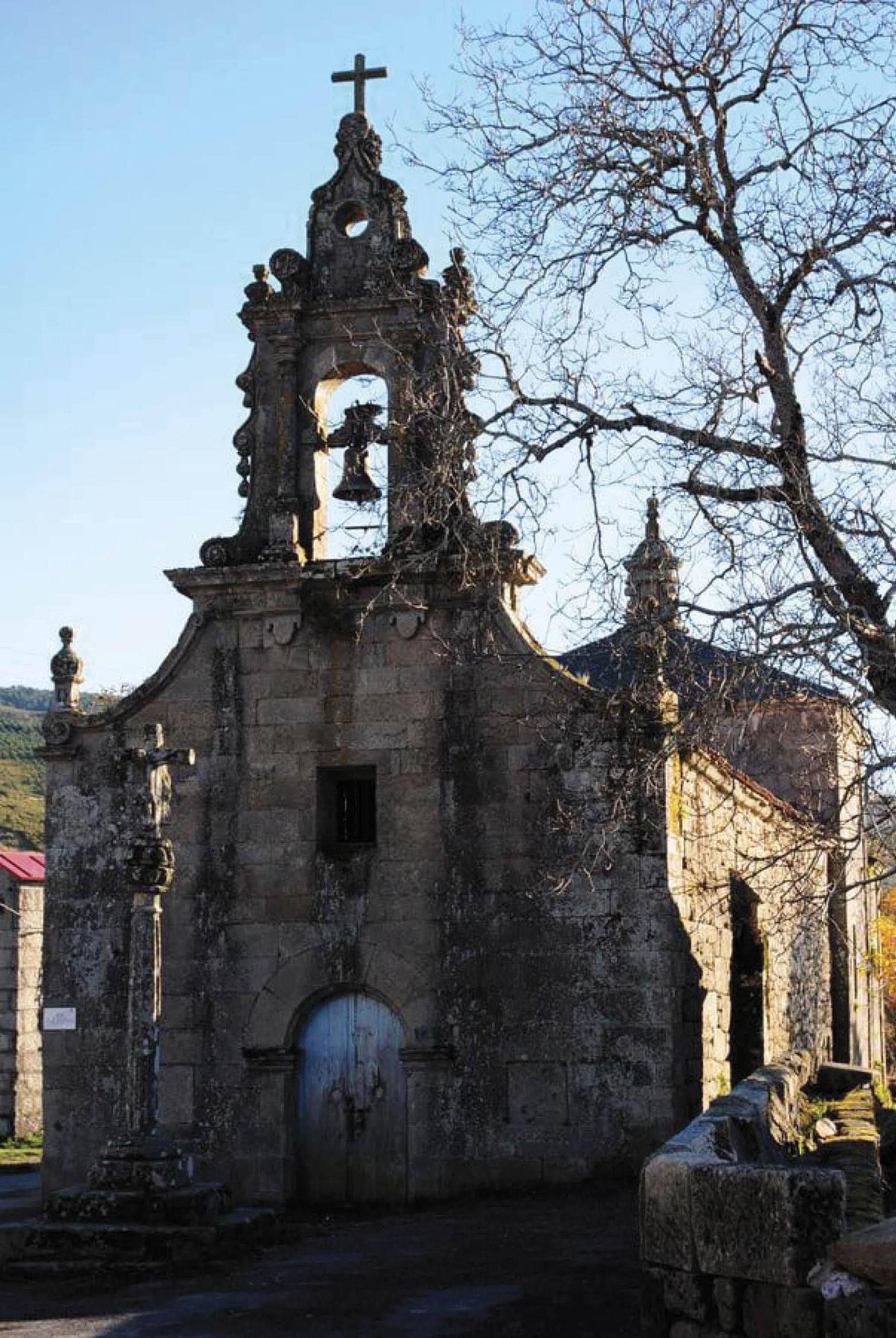 Iglesia de Santo Cristo de A Vilavella en el concello de A Mezquita.