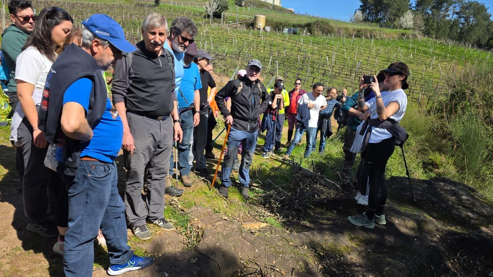 Una ruta que muestra la riqueza arqueológica de Vilamartín de Valdeorras