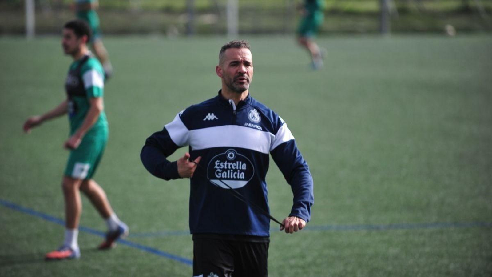 Juanfran García, entrenador del Arenteiro, en A Uceira.