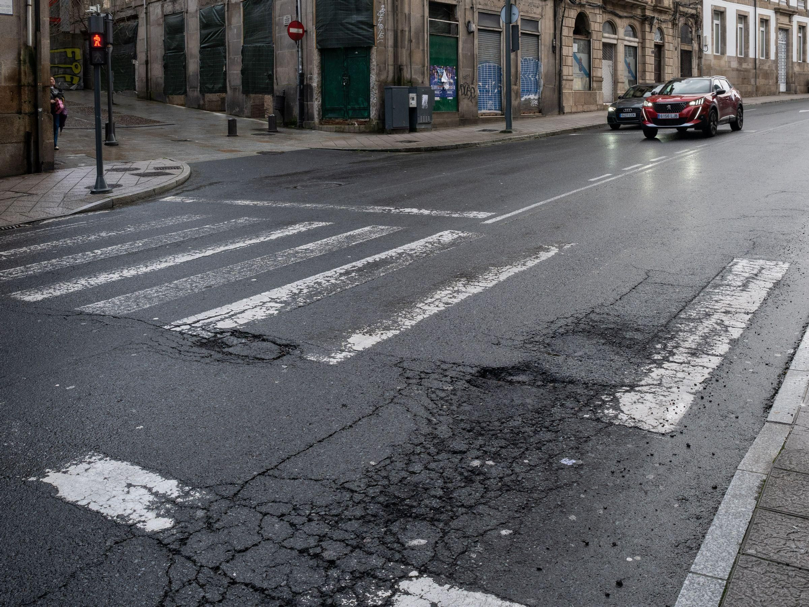 Agujeros habituales en la calle Progreso