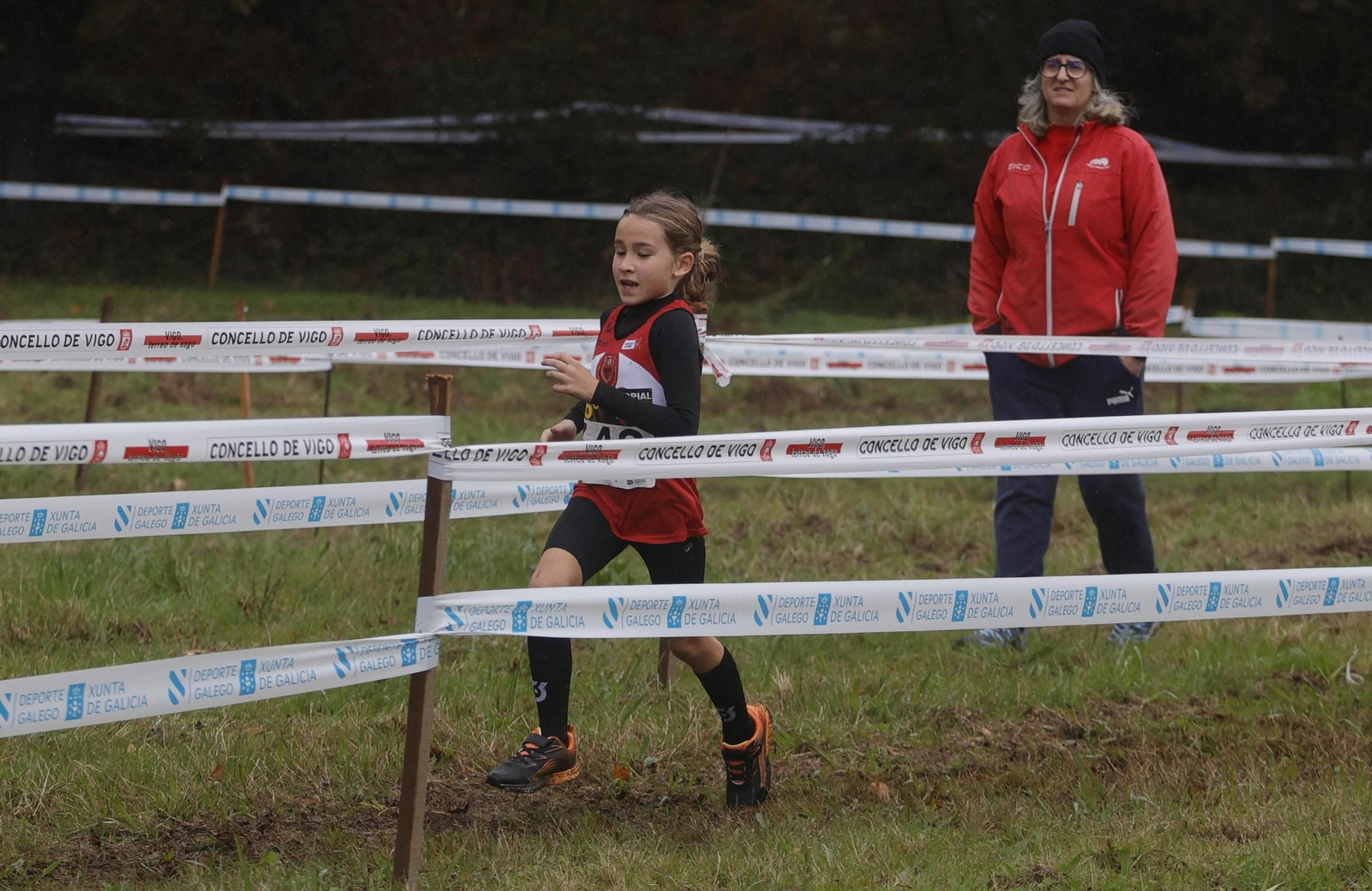 Galería | Pequeños y mayores se divierten en el Cross Belarmino Alonso