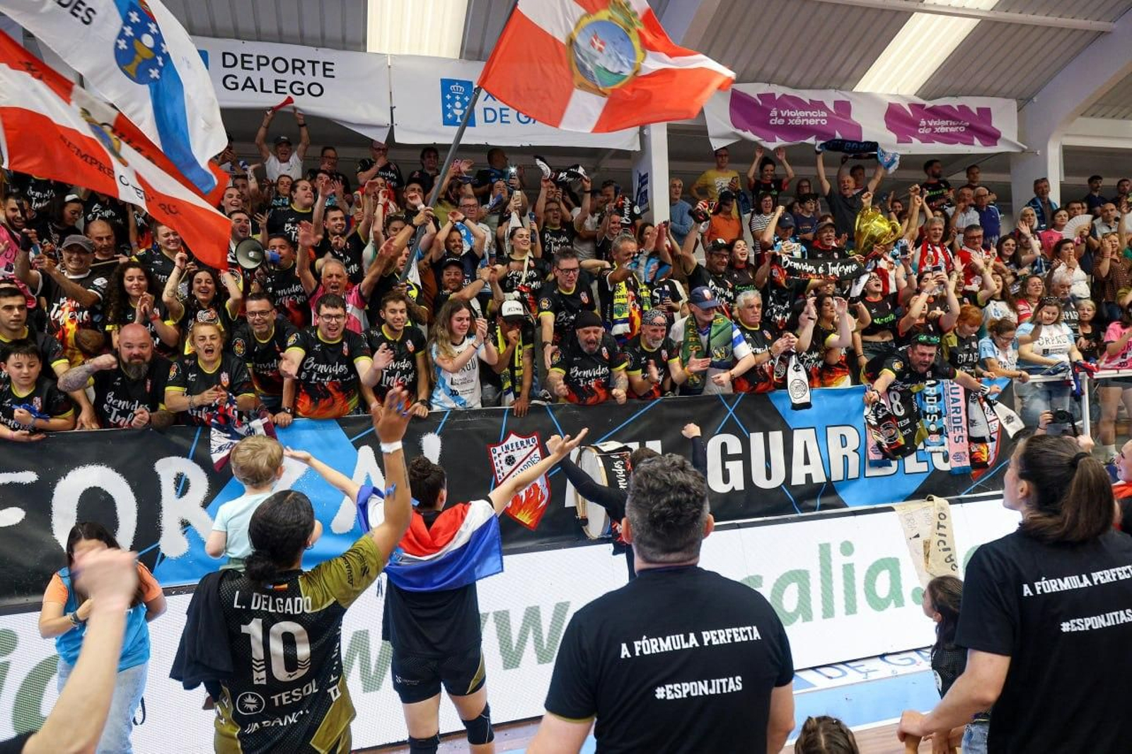 Galería | El Guardés celebra un título para el recuerdo