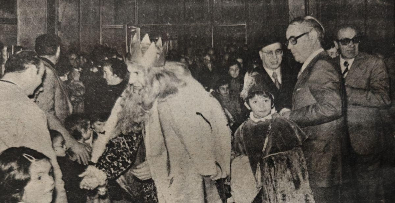 Los Reyes Magos en su visita al Palacio de Comunicaciones.