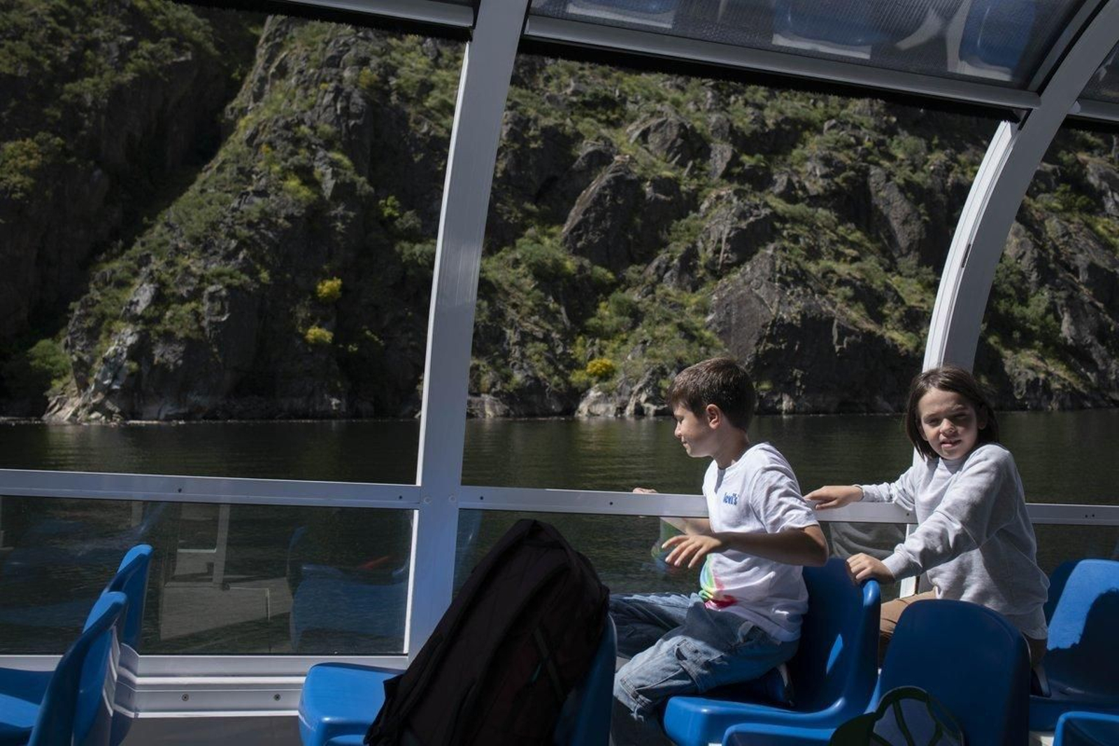 Jornada lúdica en la Ribeira Sacra de los colegios San Salvador de Arnoia y Concepción Arenal de Ourense.