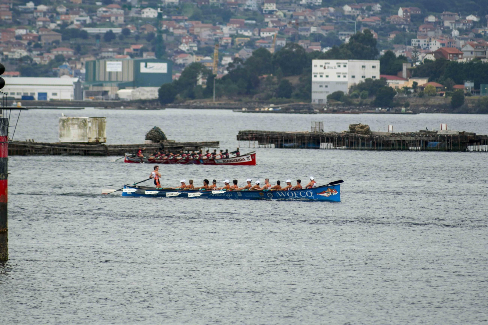 Galería | Las traineras se dan cita en el paseo de Cardona