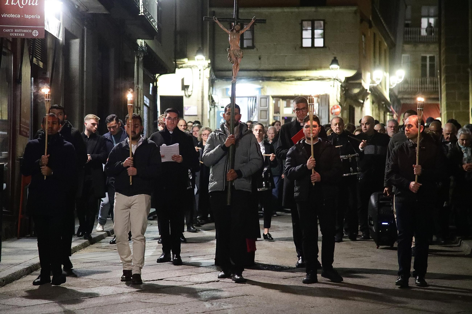 Galería | El via crucis del Cristo de los Desamparados, en fotos