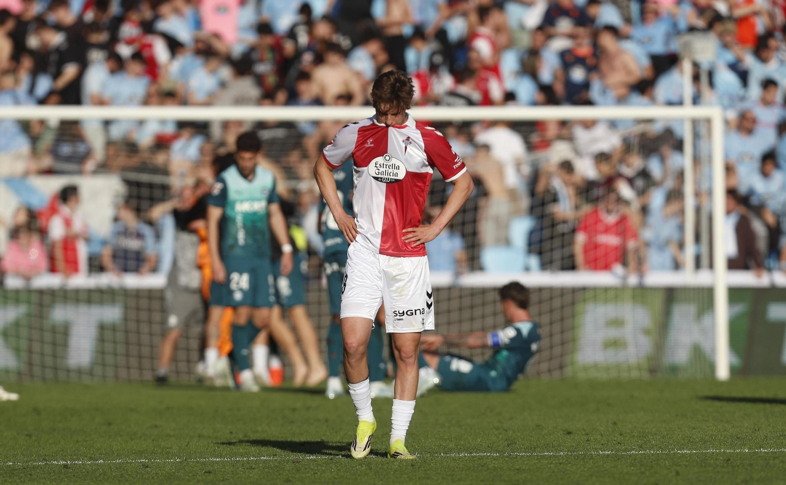 Galería | El Celta y el Alavés se miden en Balaídos