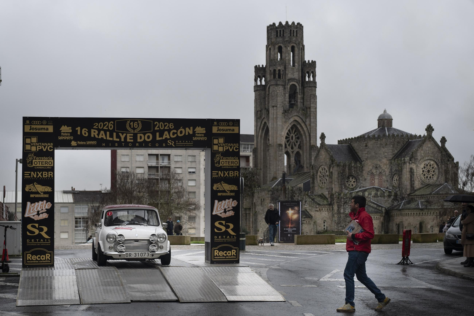 Galería | Los autos históricos disfrutan de una edición más del Rally do Lacón