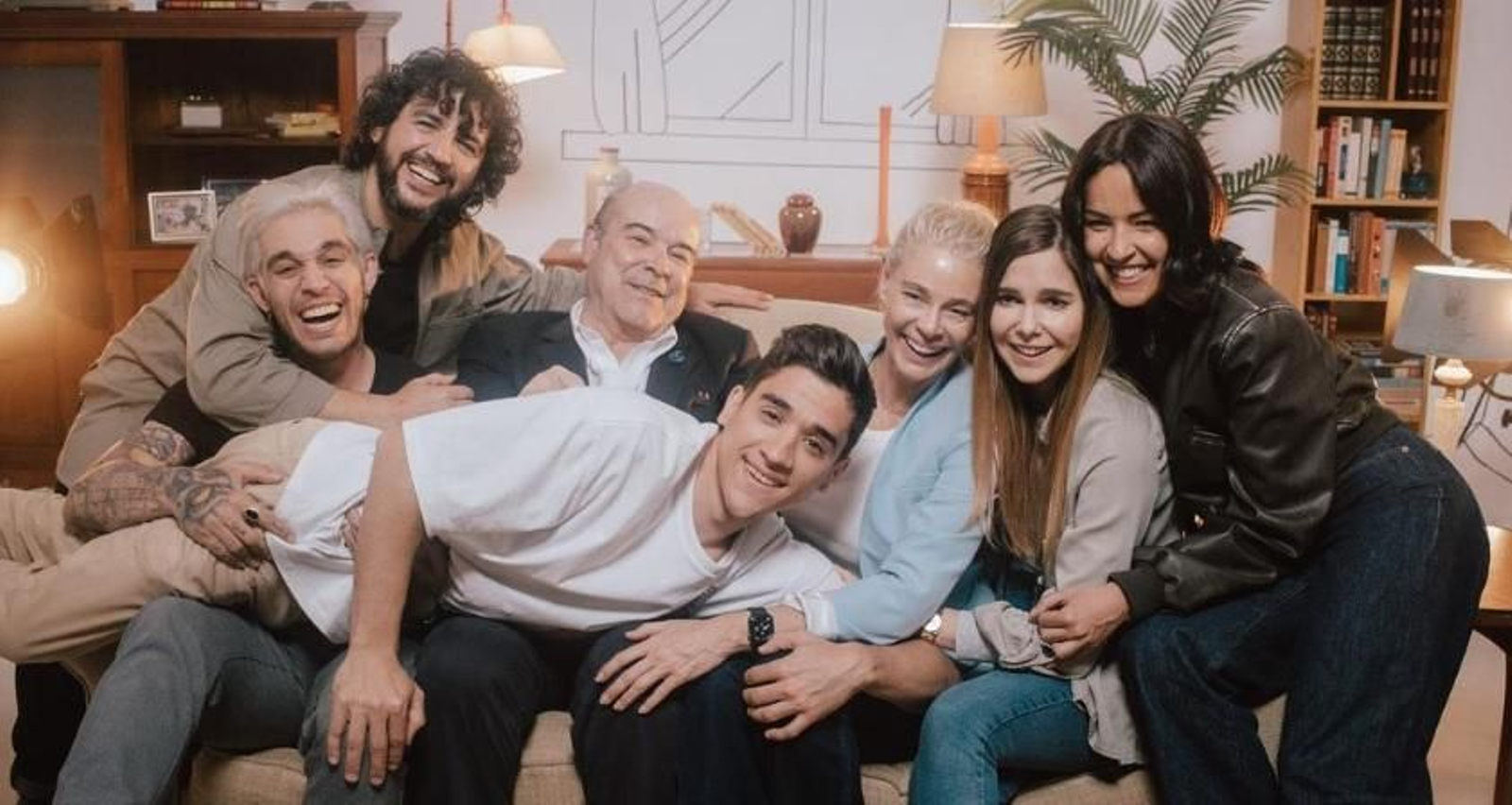 La familia de Los Serrano, junta de nuevo.