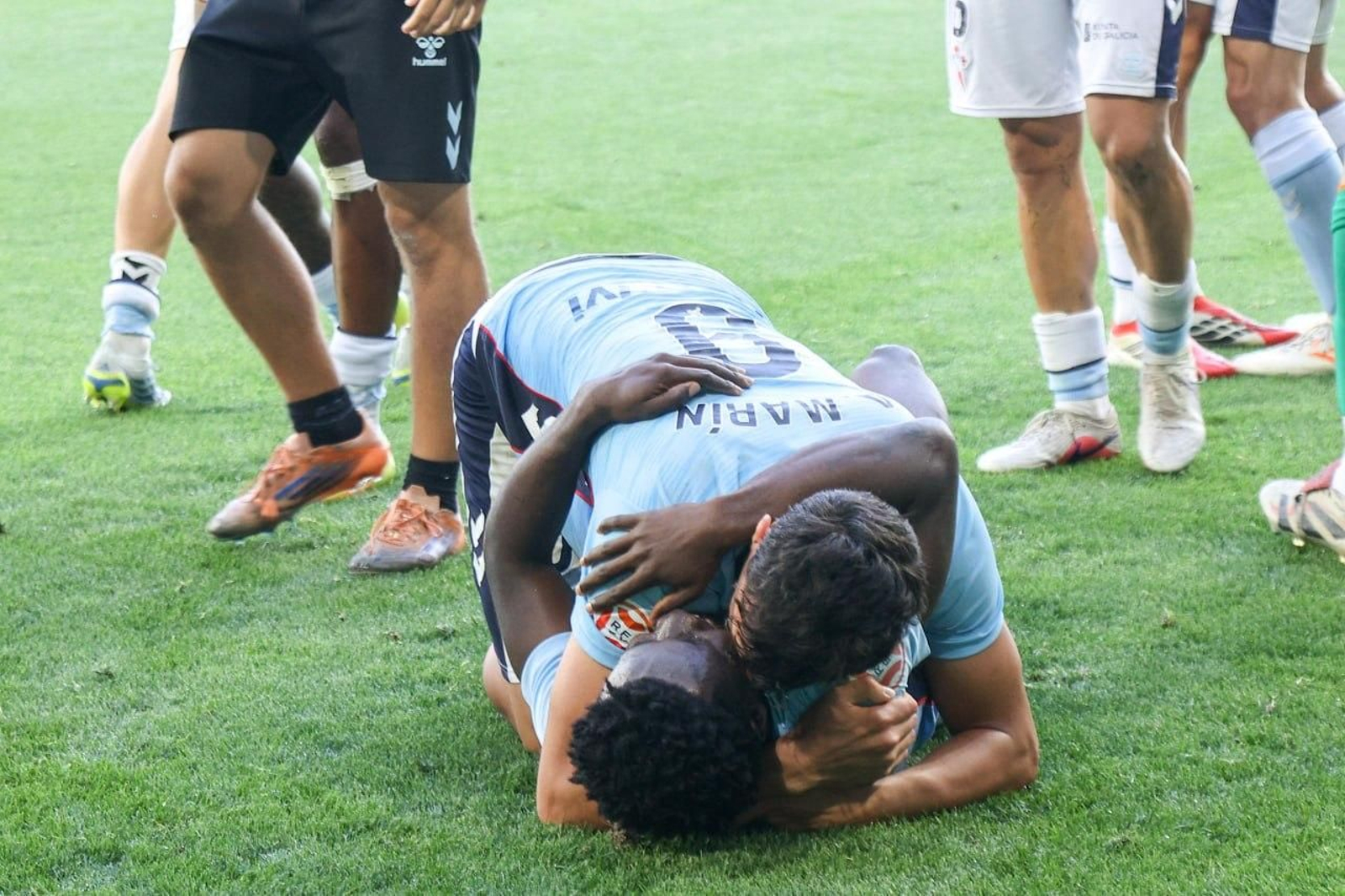 Galería | El Celta Fortuna golea a la Ponferradina y sube a Segunda División