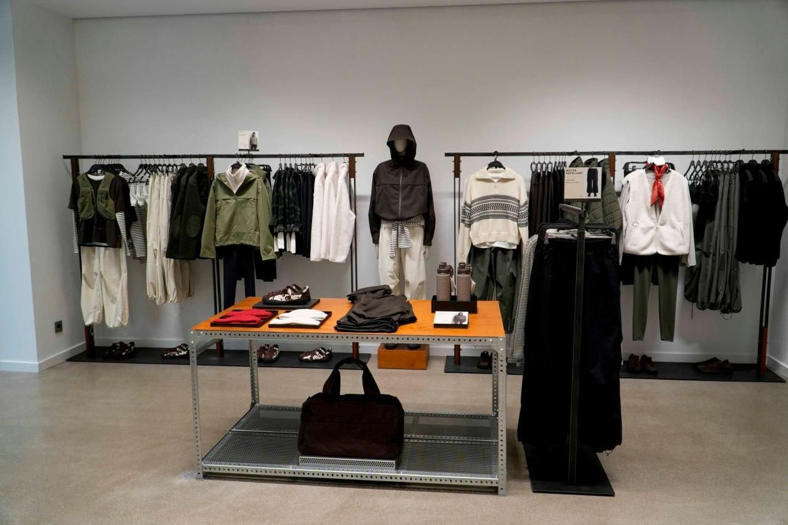 Galería | La nueva tienda de Oysho en Vigo ocupa un edificio emblemático en Príncipe