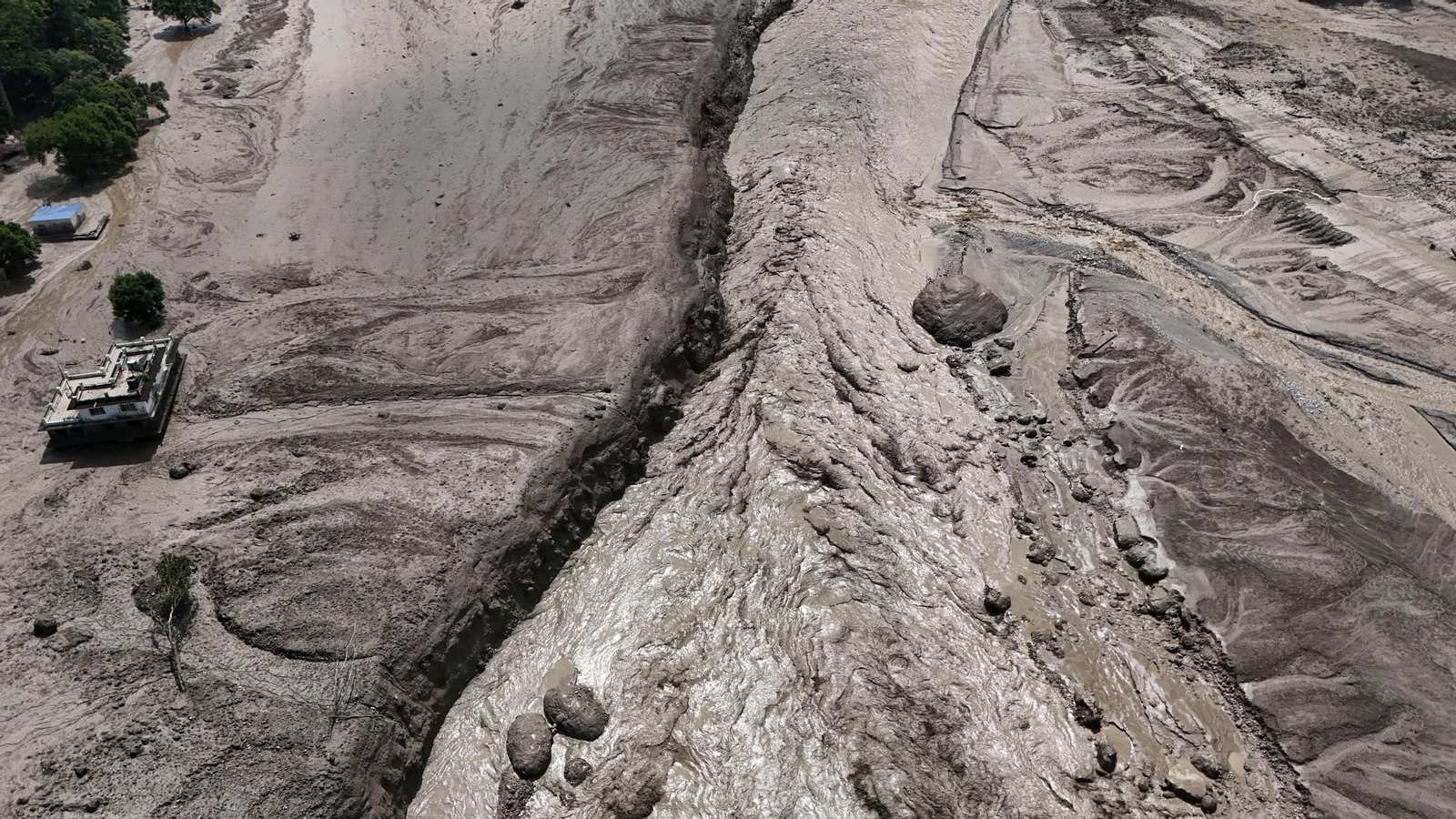 Galería | Las imágenes satelitales que muestran la devastación de la riada en Nepal