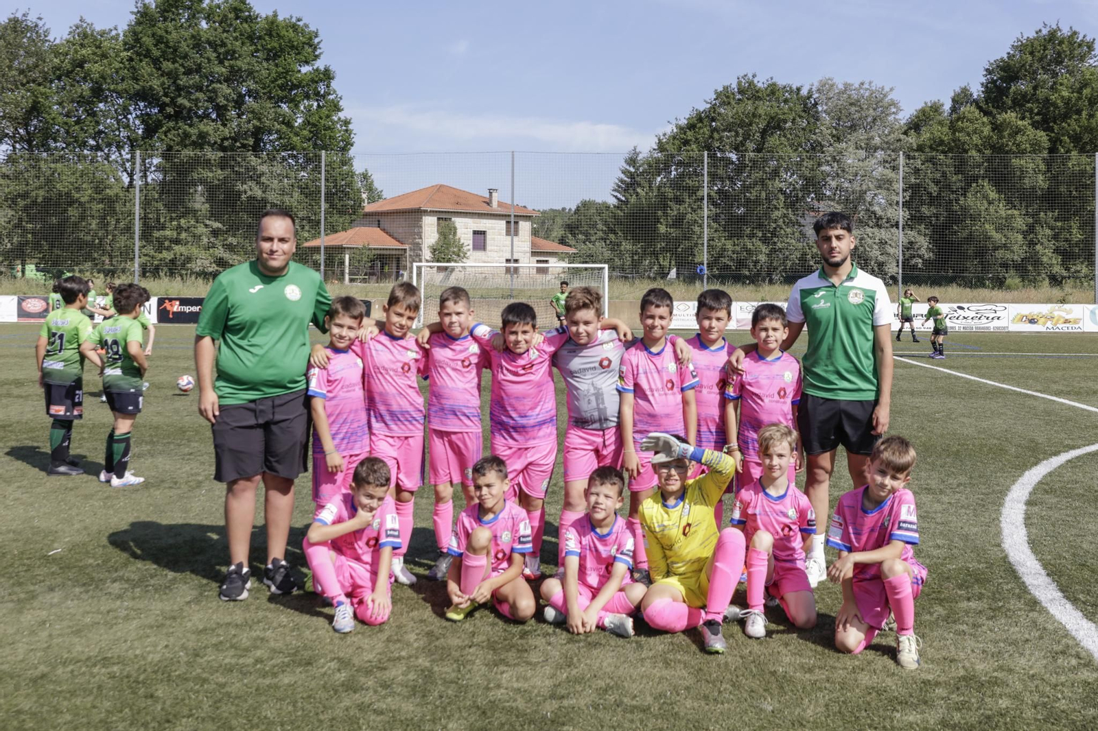 Galería | La base del fútbol ourensano se da cita en el Vila Maceda
