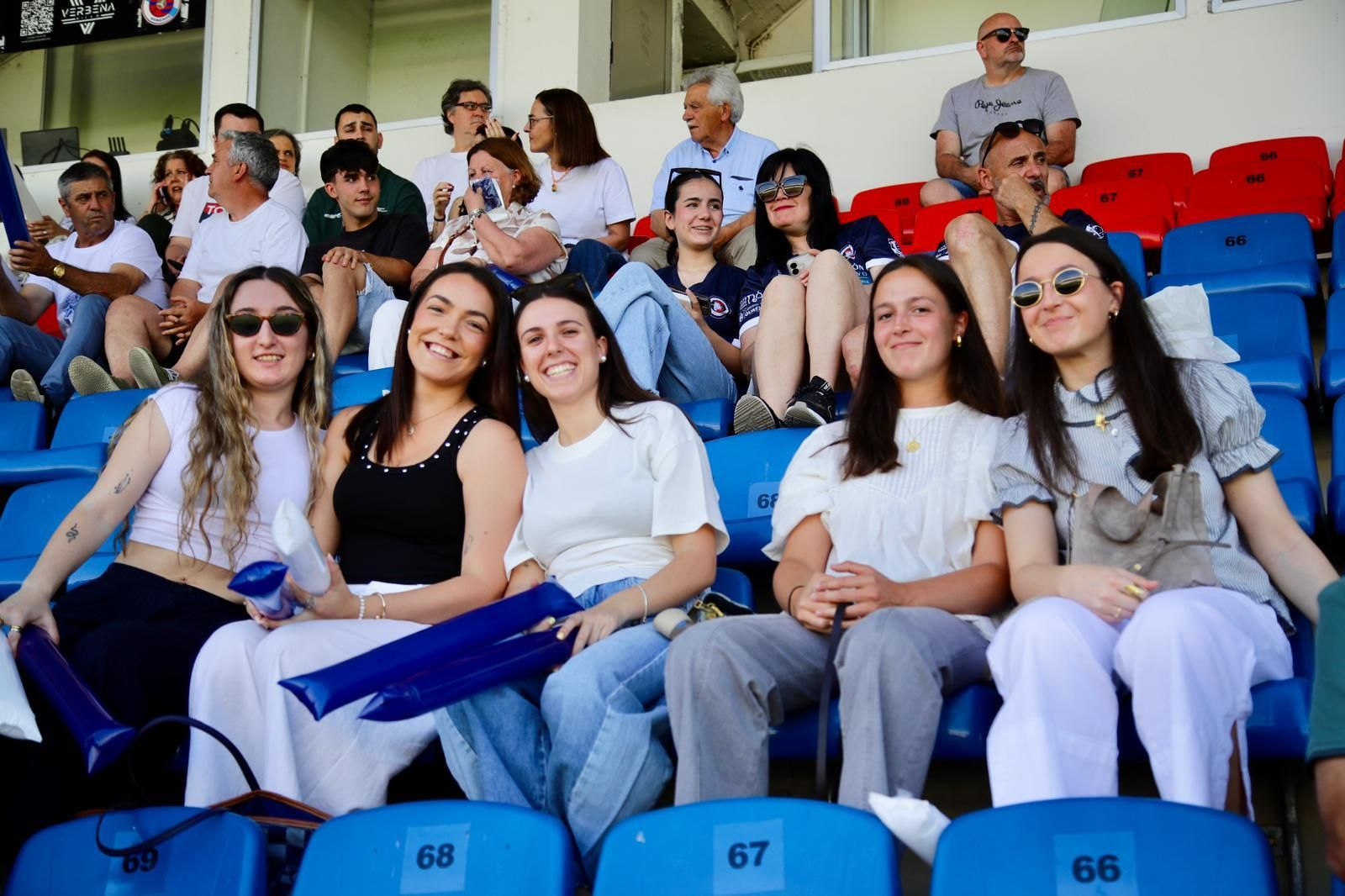 Galería | El Cented Academy conquista la Copa Diputación ante el calor de O Couto