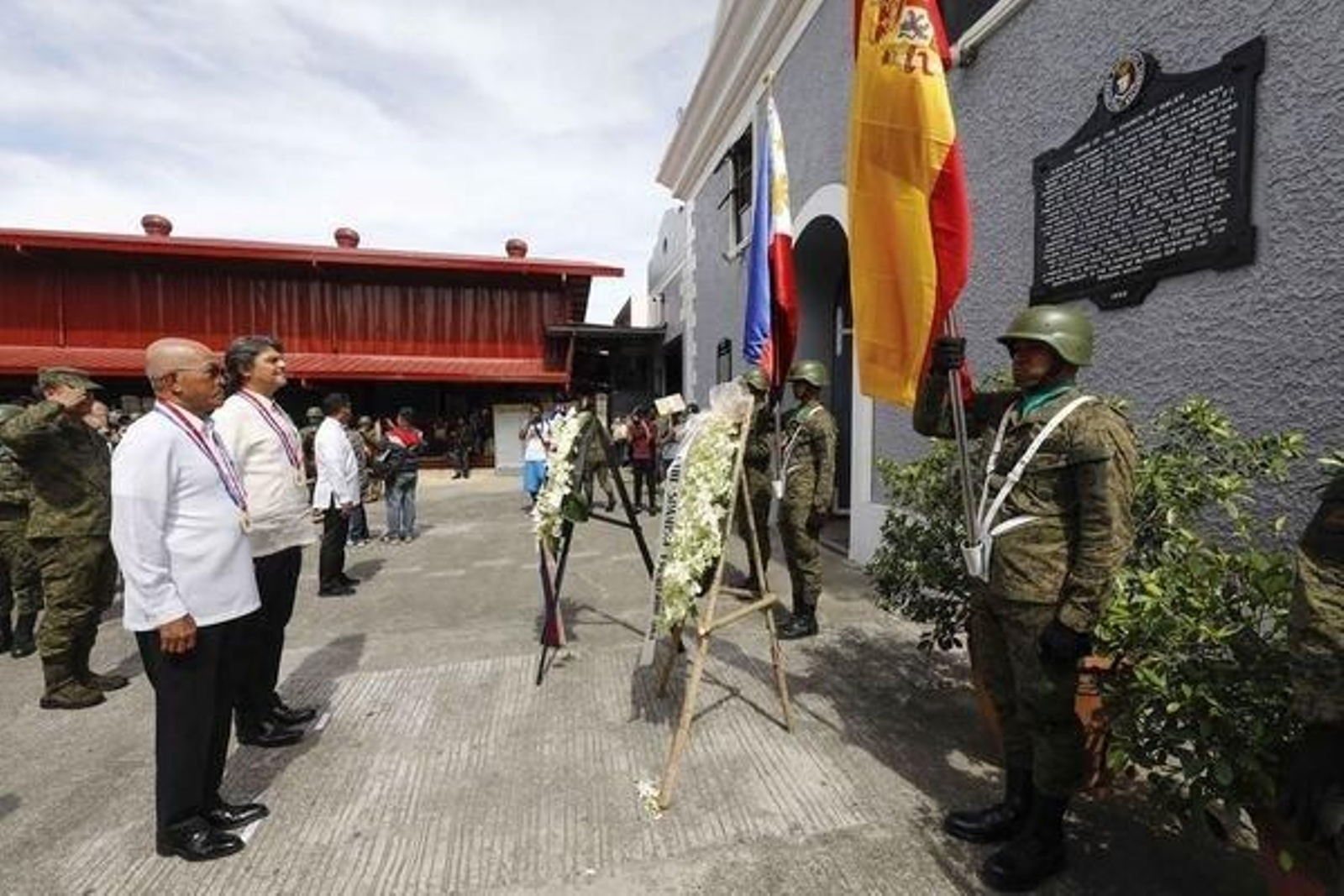 Lorenzana y Moragas rindieron homenaje en el lugar del mítico sitio.