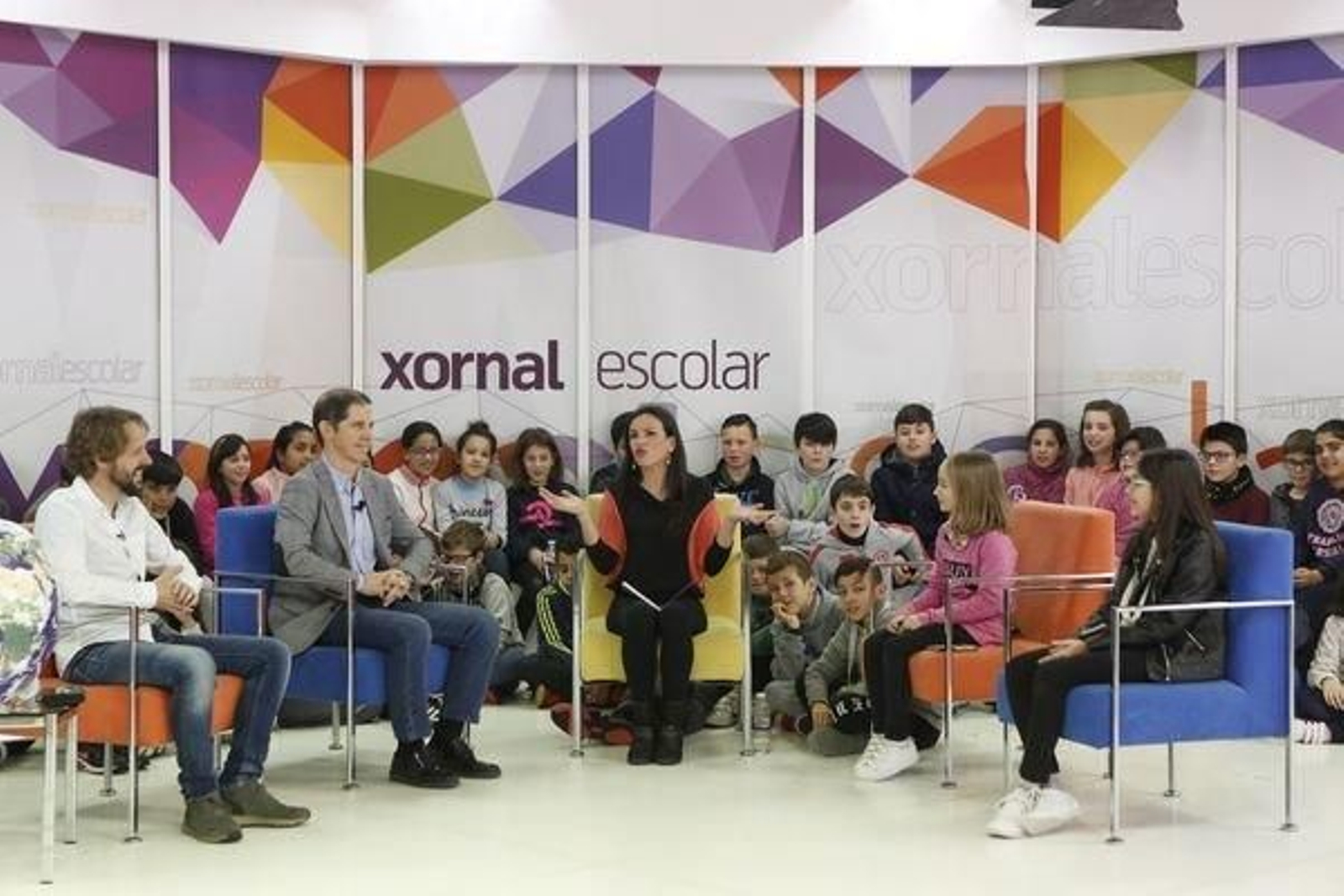 Telemiño. 19/03/18. Grabación del programa de Xornal Escolar en Telemiño del colegio Virxe de Covadonga.
Foto: Xesús Fariñas