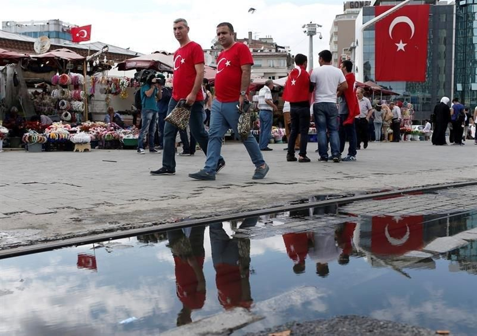 Una imagen de las calles de Estambul tras el fallido golpe de Estado