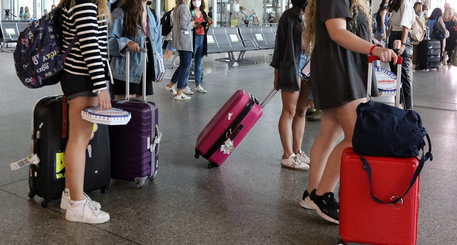 Menores que viajaron a Mallorca ya en Galicia. // P.F.