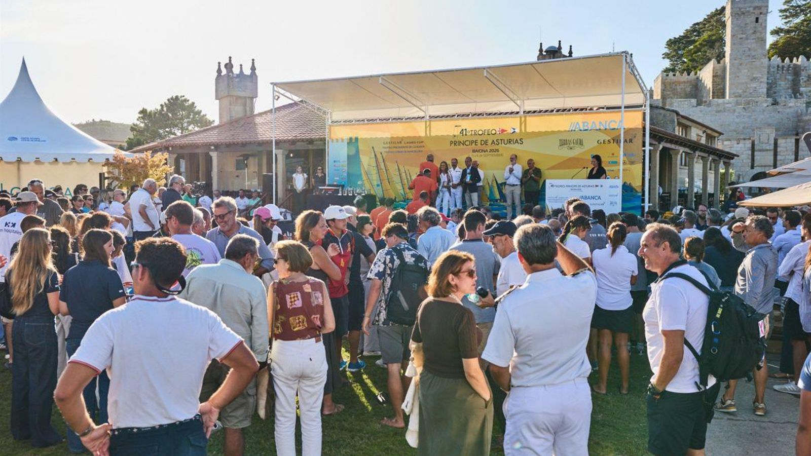 Un momento de la entrega de premios, que distinguió también al “Silleiro” de Sofía Toro en la Ladies Cup.