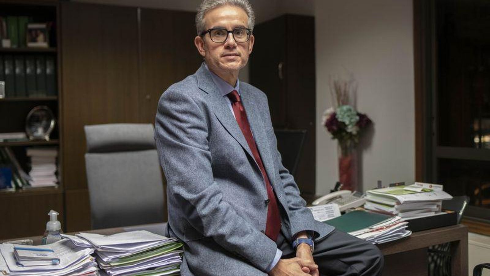 José Manuel Díaz Barreiros, en su despacho (XESÚS FARIÑAS).