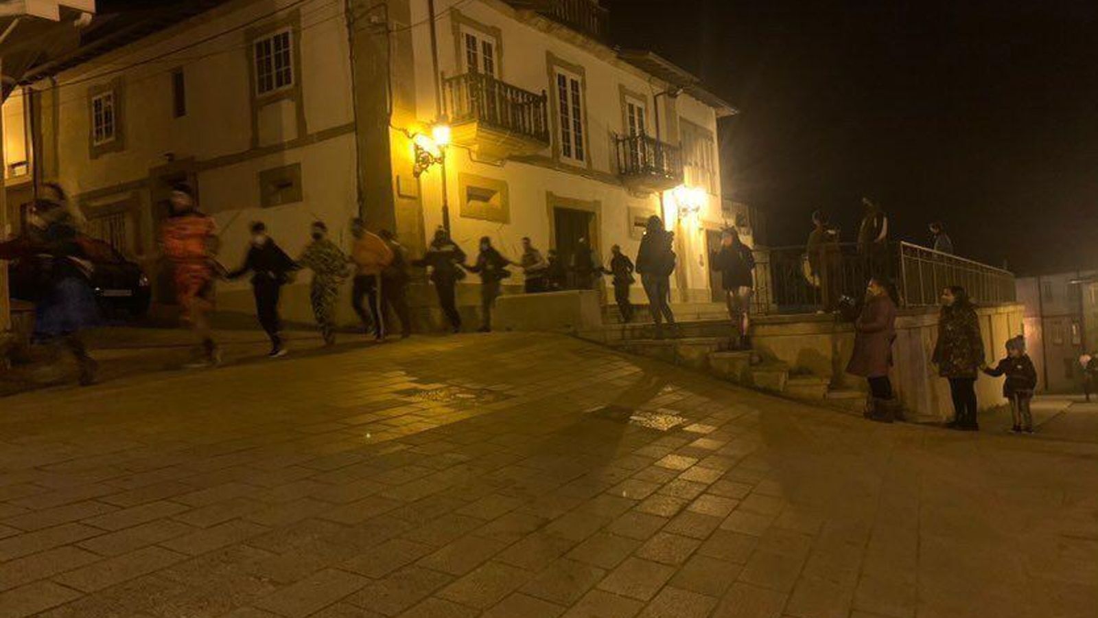 folion 4febreiro laza (3)